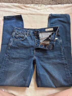 Size 4 Zara women’s  Dark Blue Straight Jeans with Button Fly